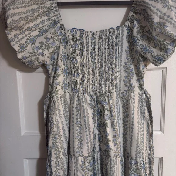 Floral Blue and White Dress - Picture 4 of 8